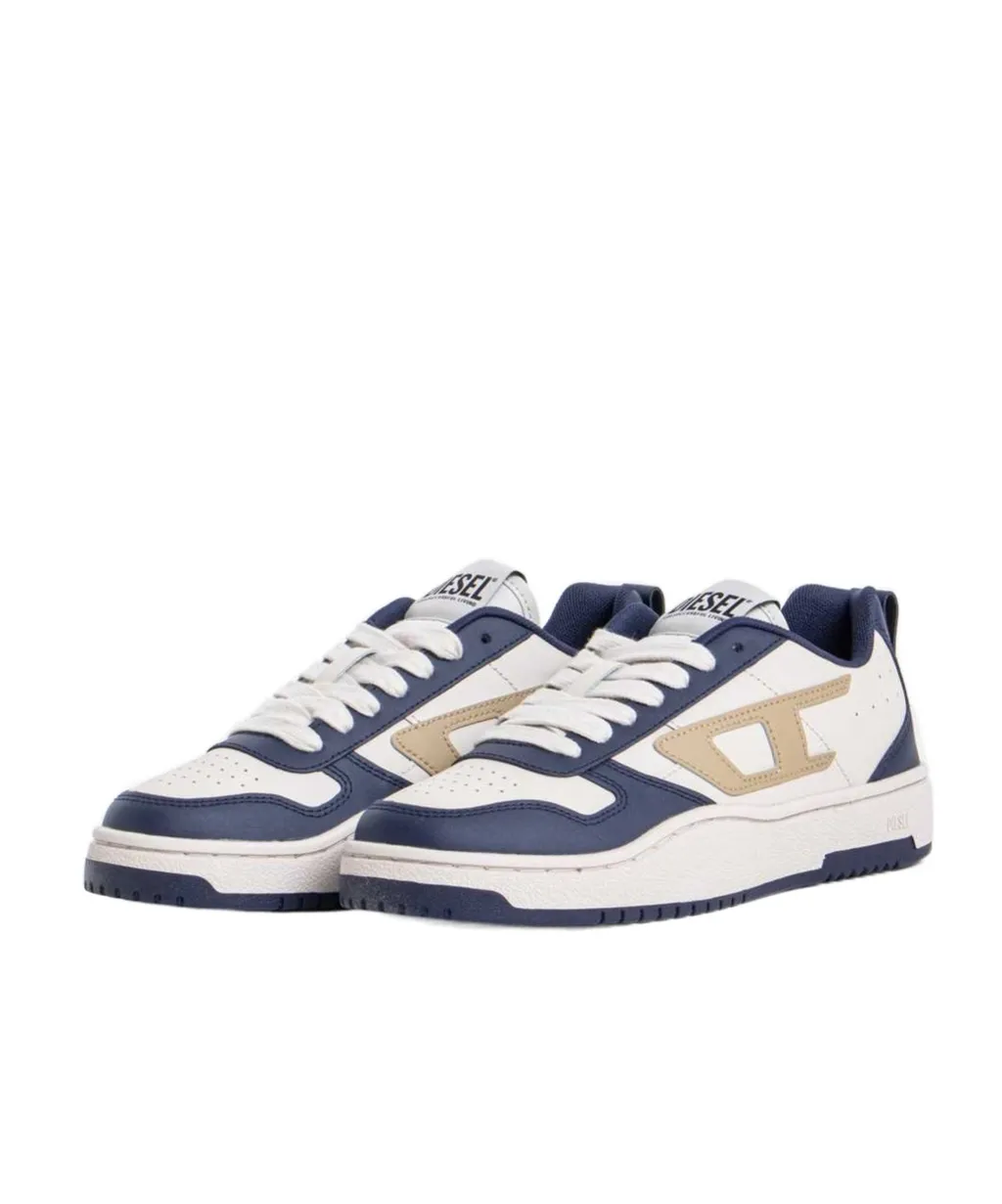 Logo Sneakers