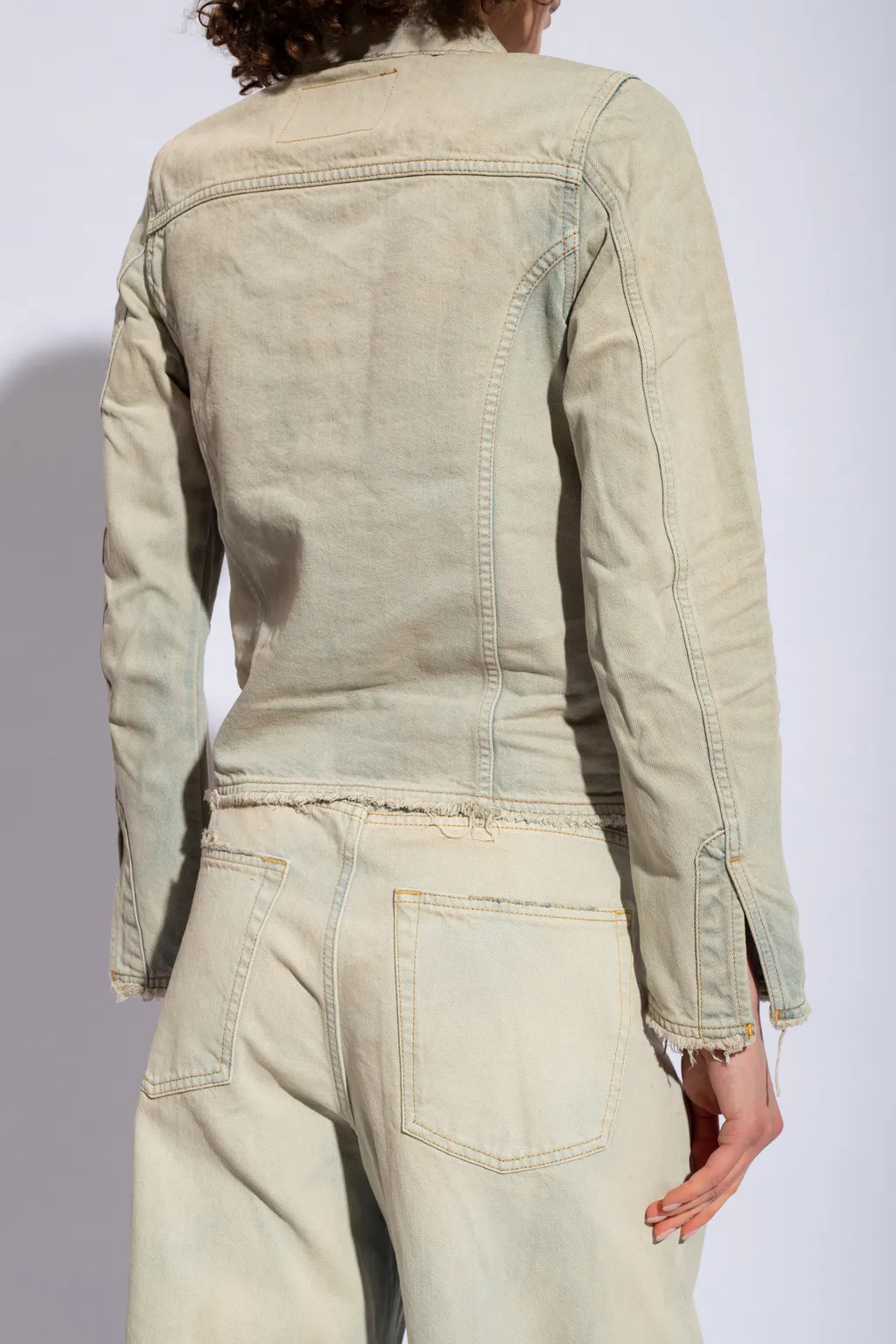 De-Bonny-S1 Frayed-Edge Denim Jacket