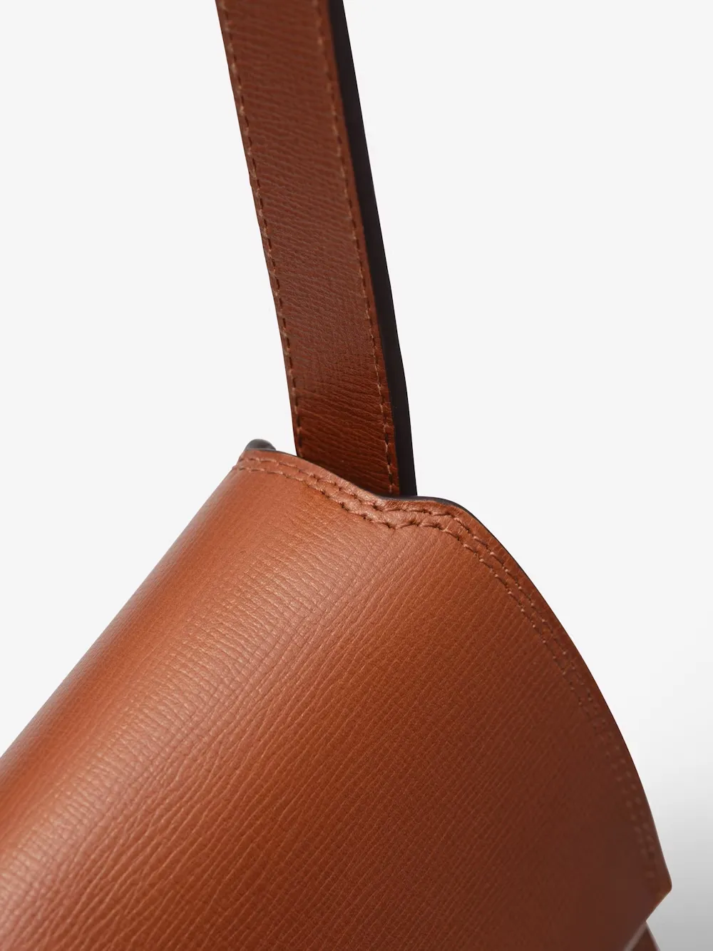 Small LÉOnce Flip Shoulder Bag