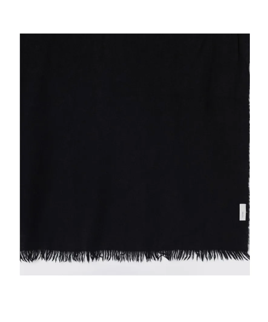 Edge-Edged Scarf