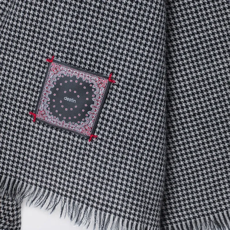 Checked Tassel Scarf