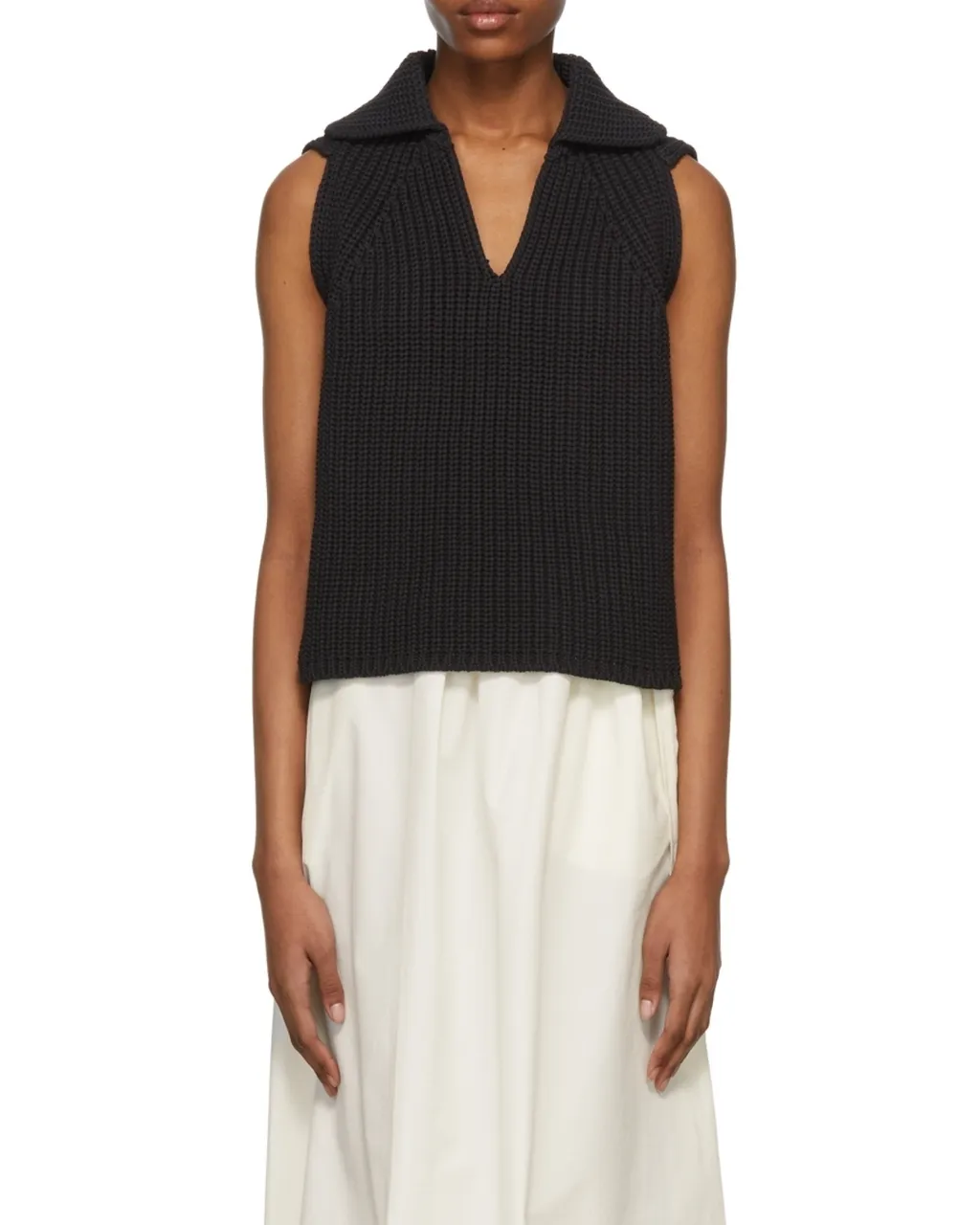 Sleeveless Knitted Pullover