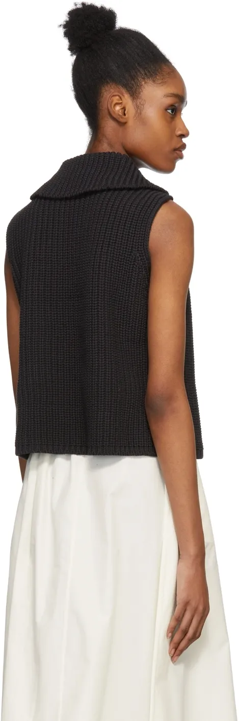Sleeveless Knitted Pullover