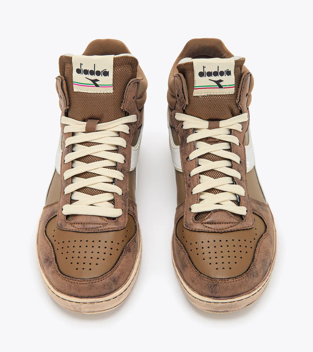 Logo High-Top Board Shoes
