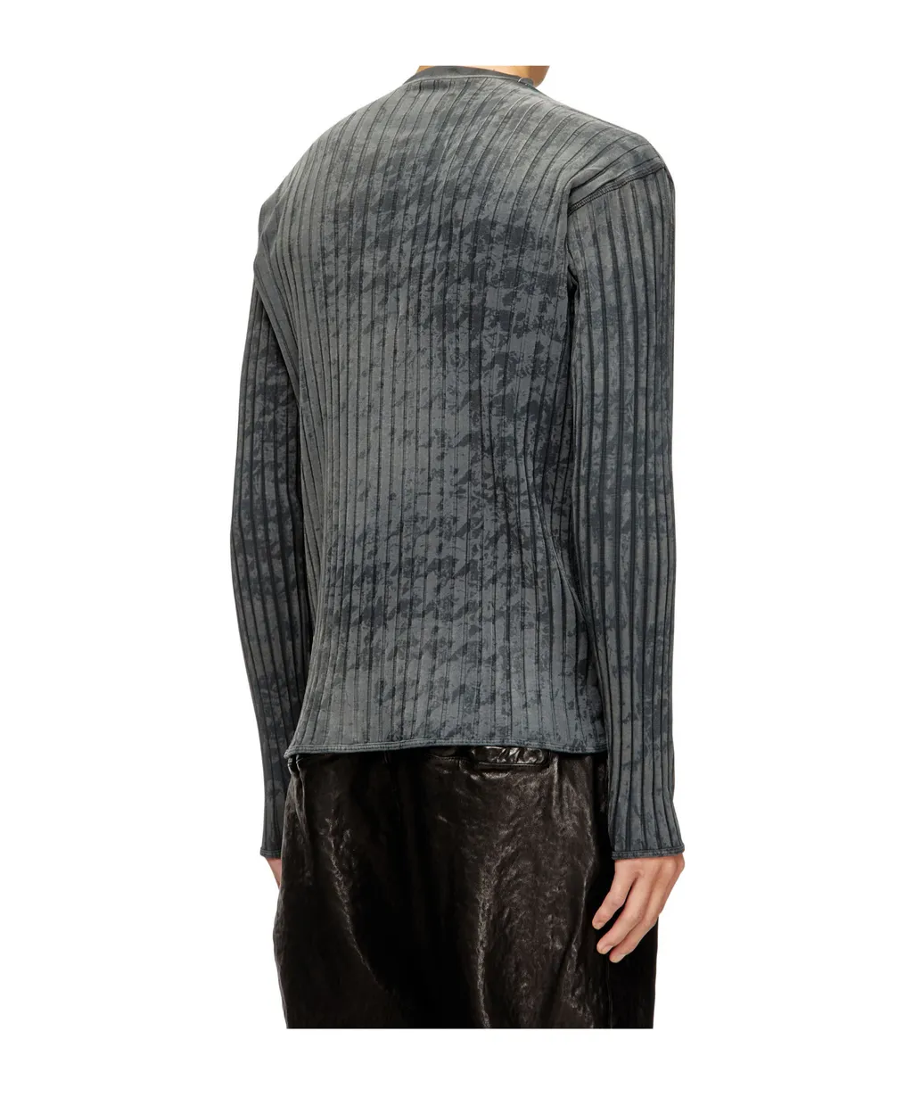 Ribbed Henley Top With Houndstooth Motif