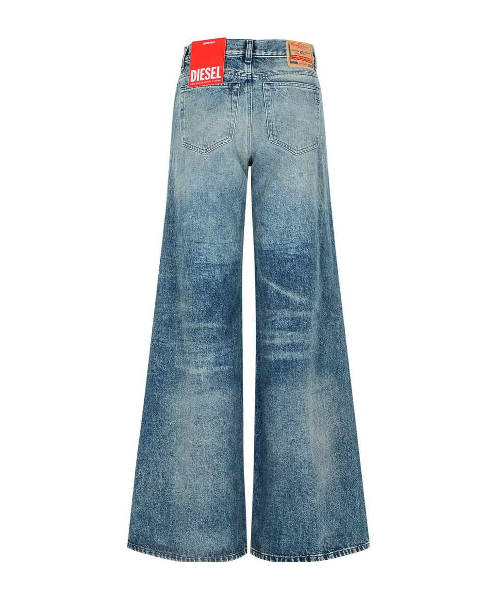 Logo Patch Wide-Leg Jeans