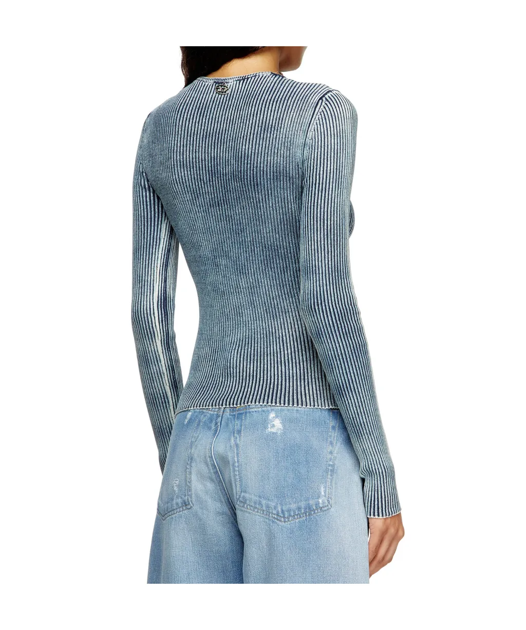 Ribbed V-Neck Top