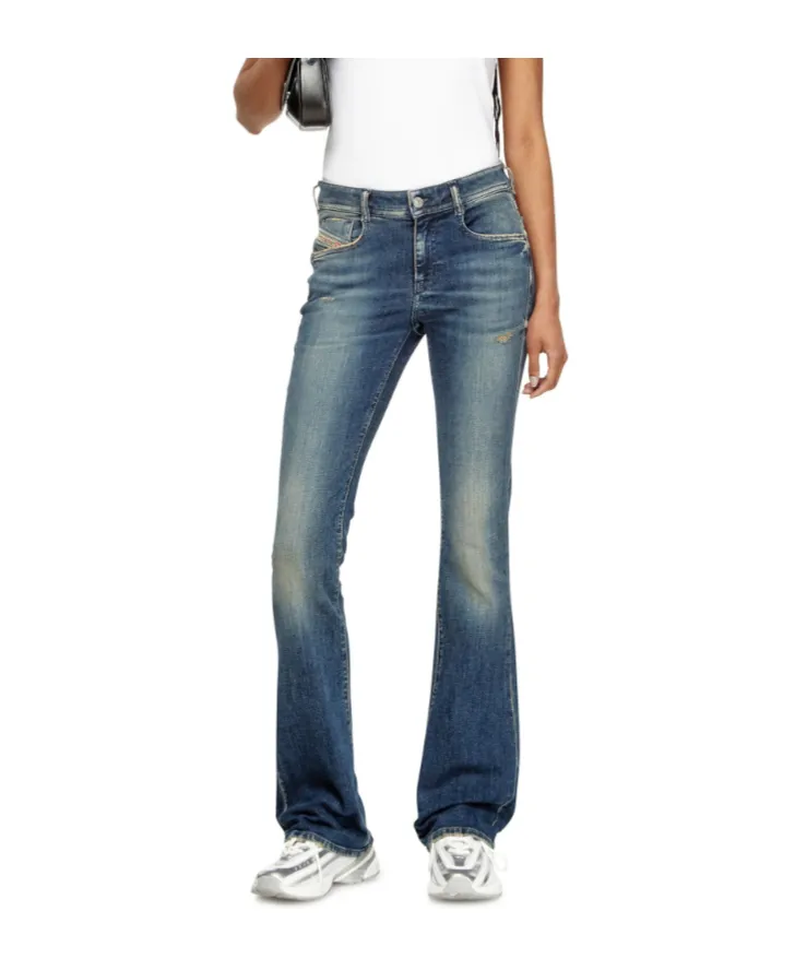 1969 D-Ebbey Distressed Bootcut Jeans