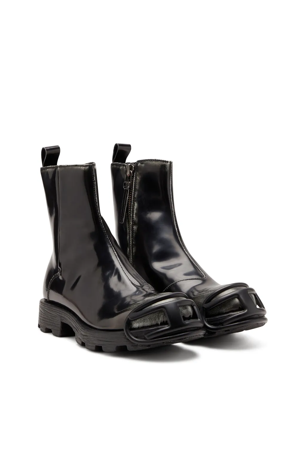 Zip-Detail Oval-Plaque Boots