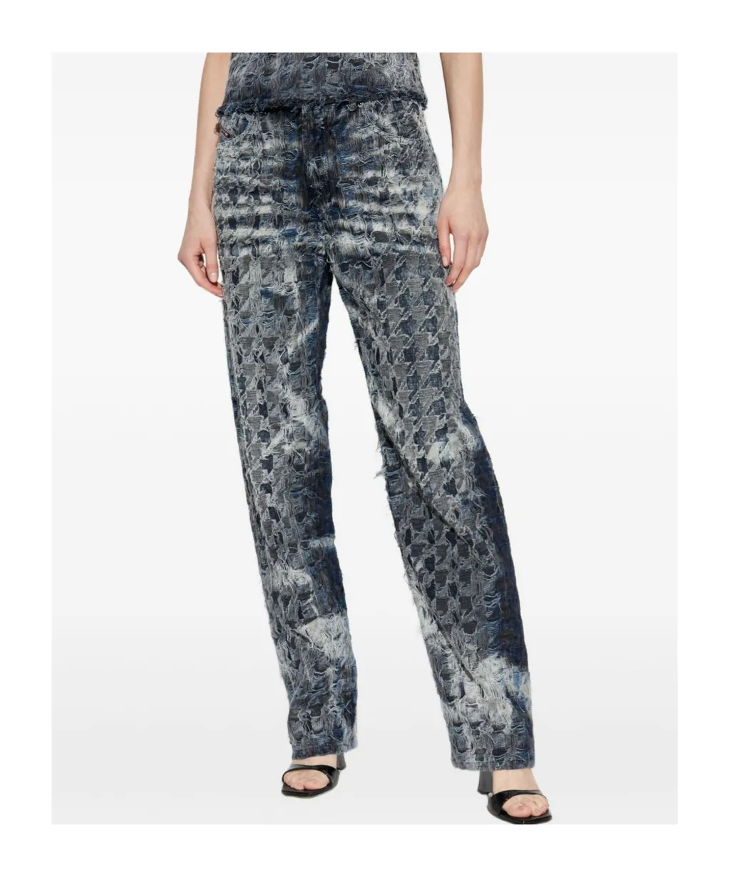 Frayed-Effect Jeans