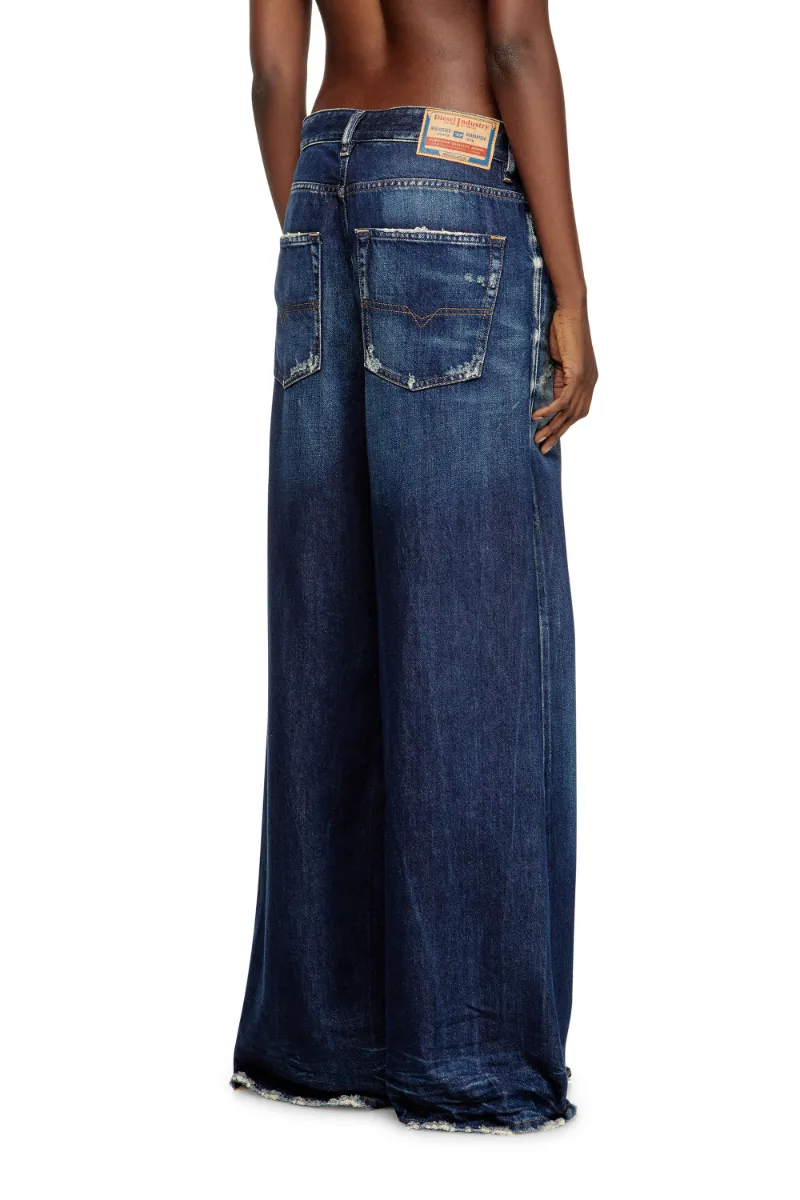 Frayed Wide-Leg Jeans