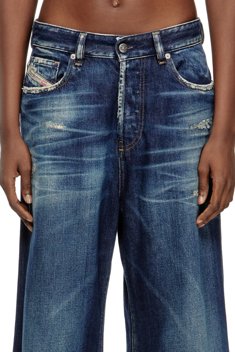 Frayed Wide-Leg Jeans