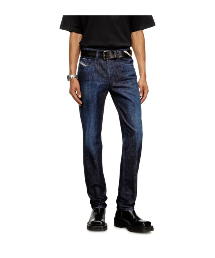 D-Finitive Regular Jeans