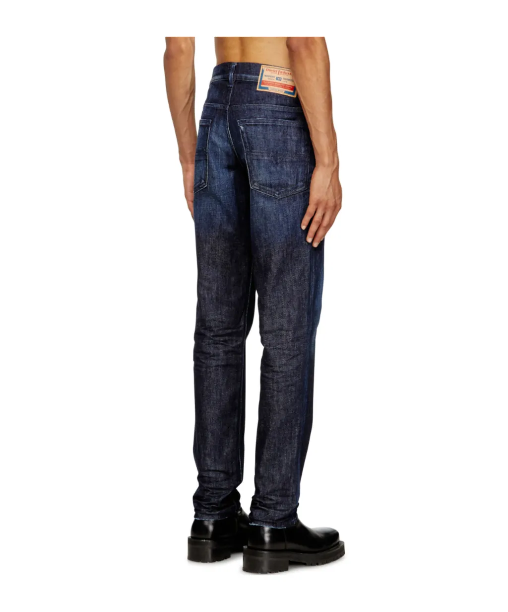 D-Finitive Regular Jeans