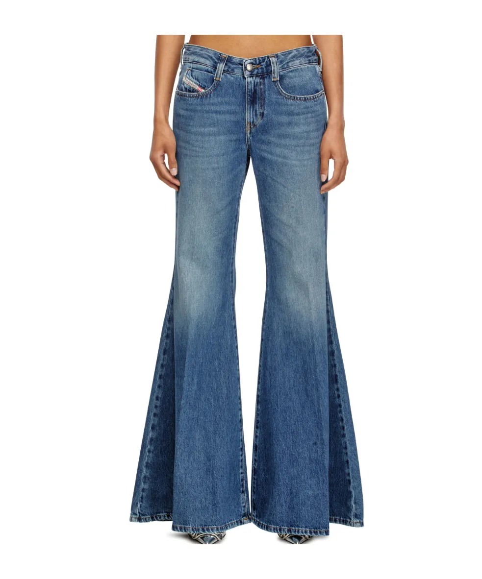 D-Bleess Flared Jeans