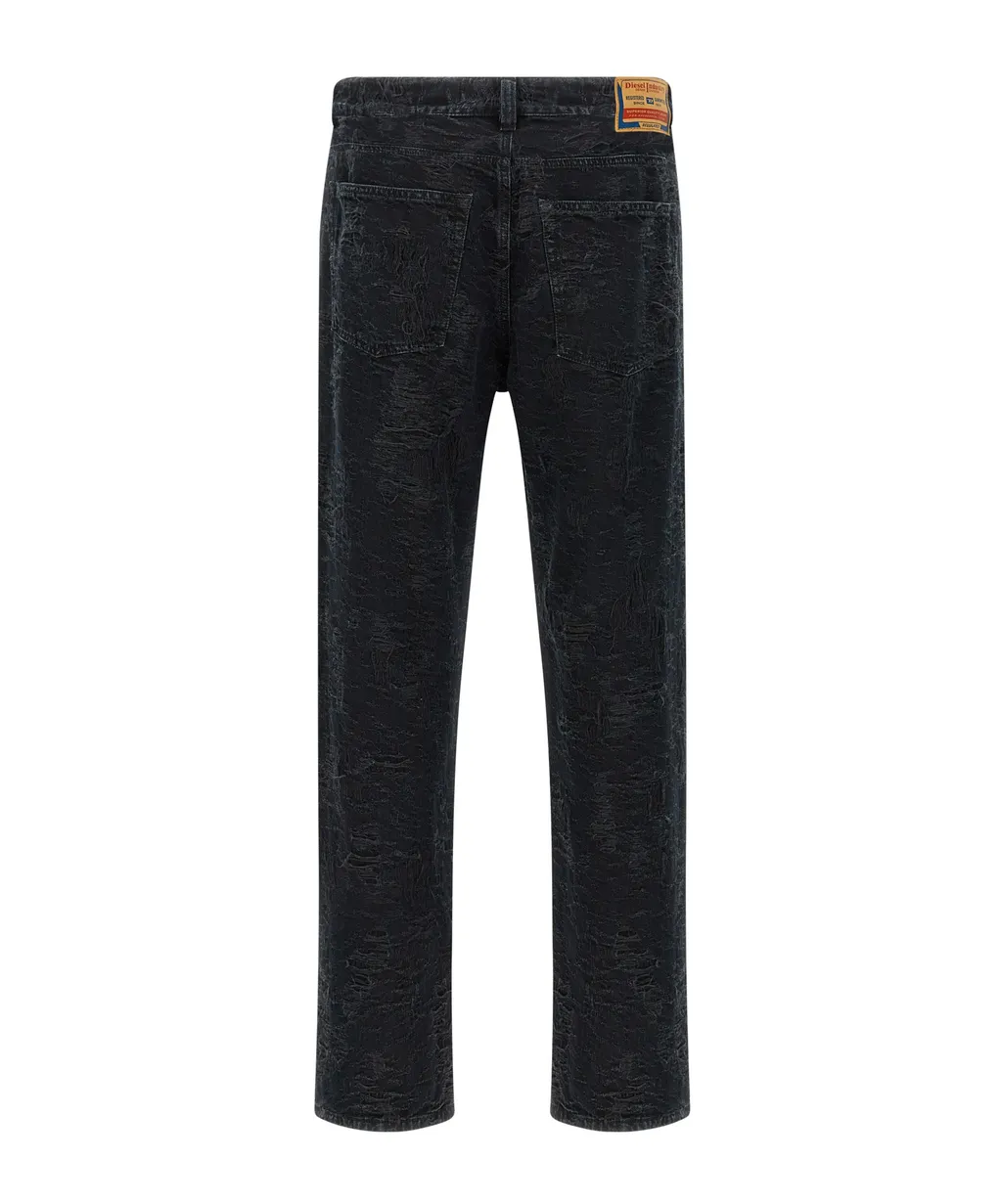 Destroyed-Effect Jeans
