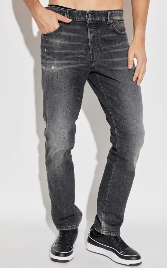1993 D-Vyl Distressed Jeans