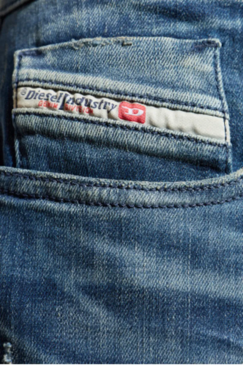 D-Strukt Distressed Jeans