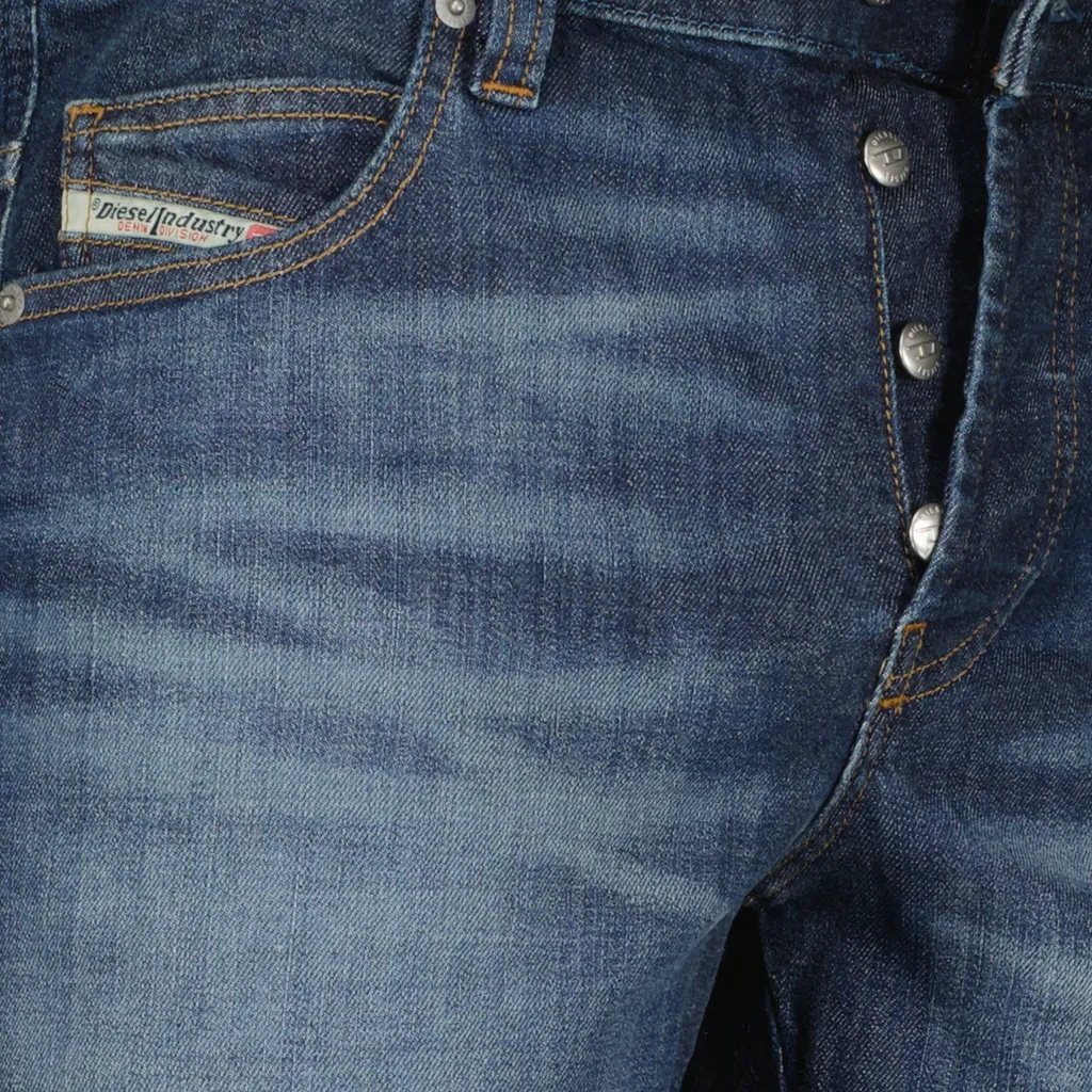 1993 D-Vyl Faded Jeans