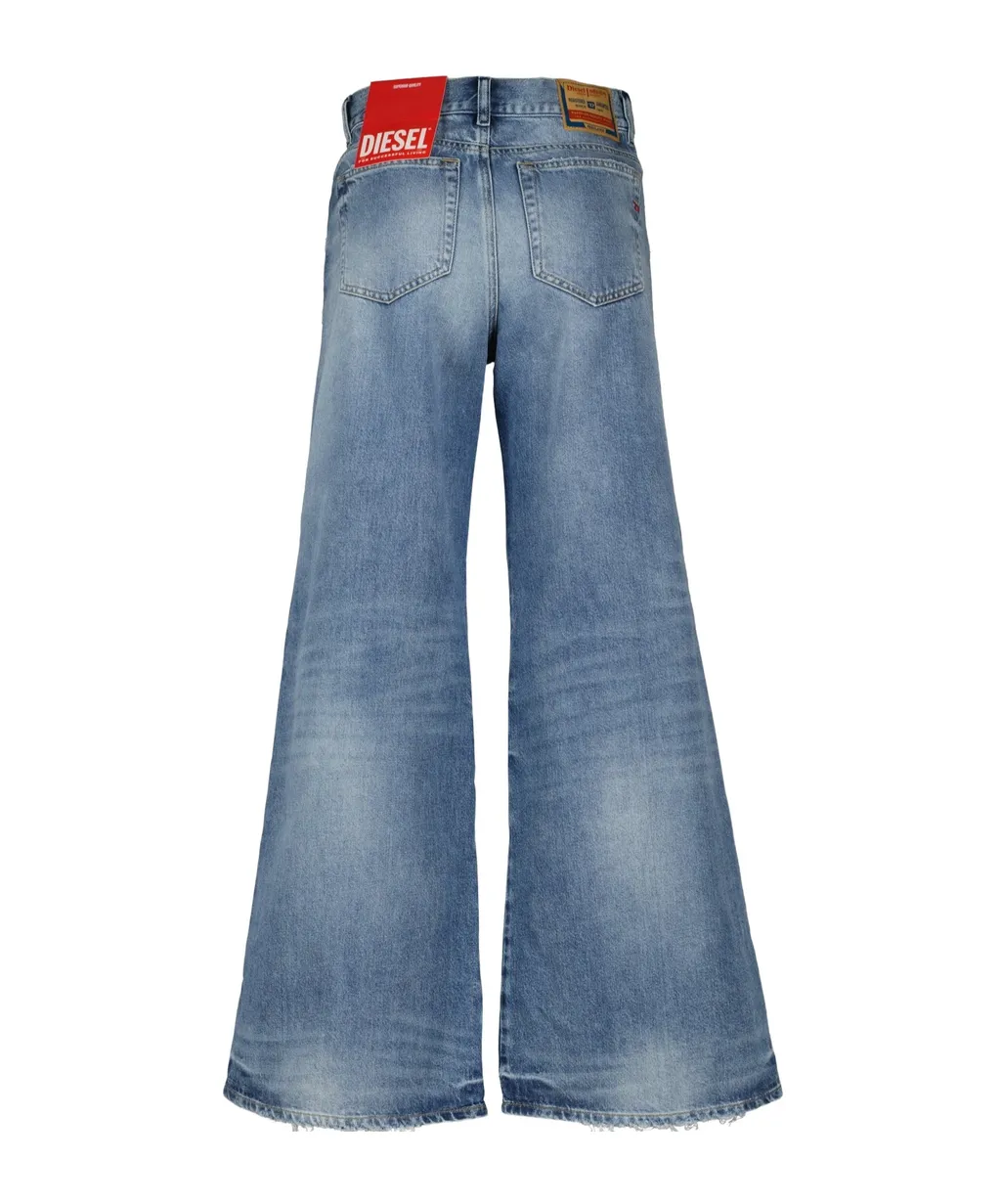 Wide-Leg Distressed Jeans