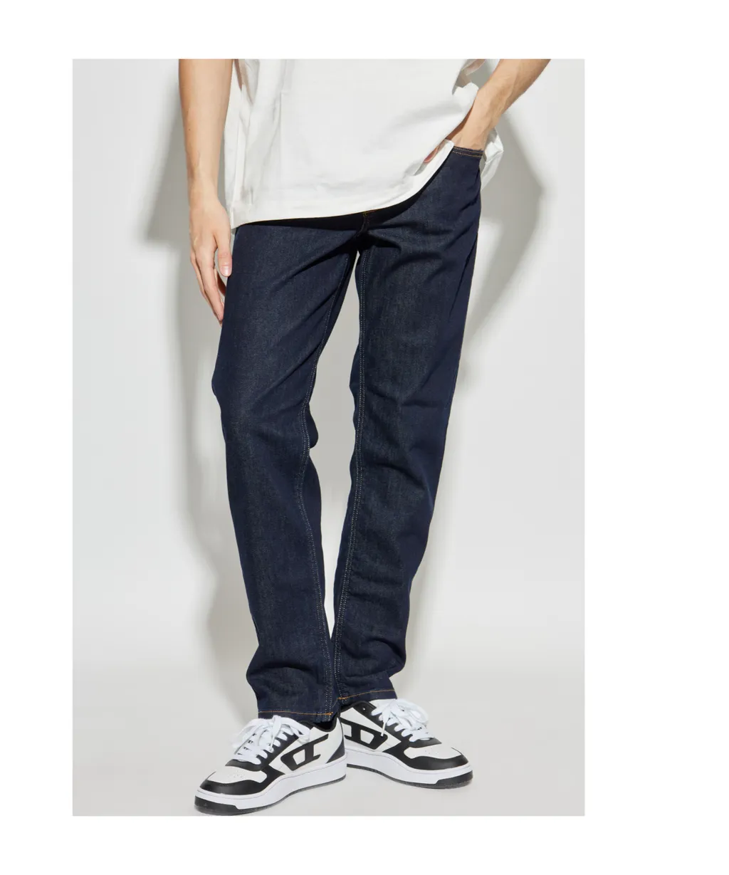 D-Finitive Tapered Jeans