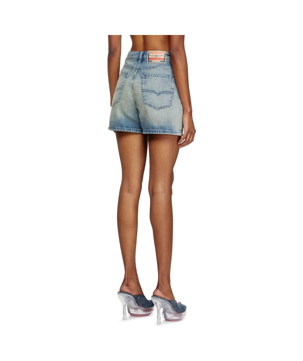 Shorts In Worn-Effect Denim