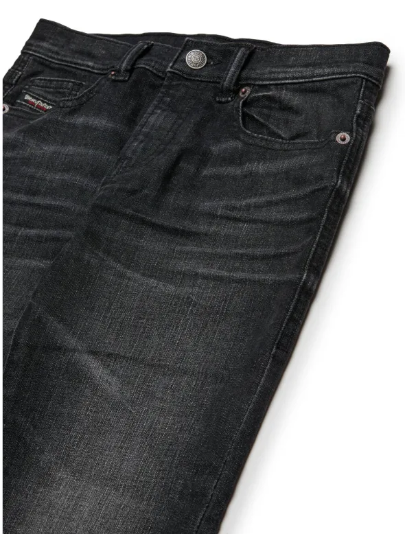 Straight-Leg Jeans