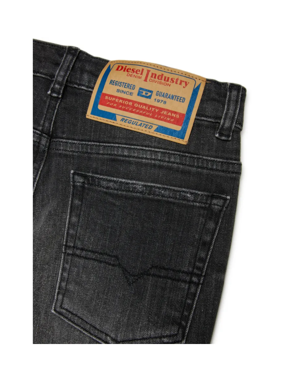 D-Maki-J Distressed Jeans