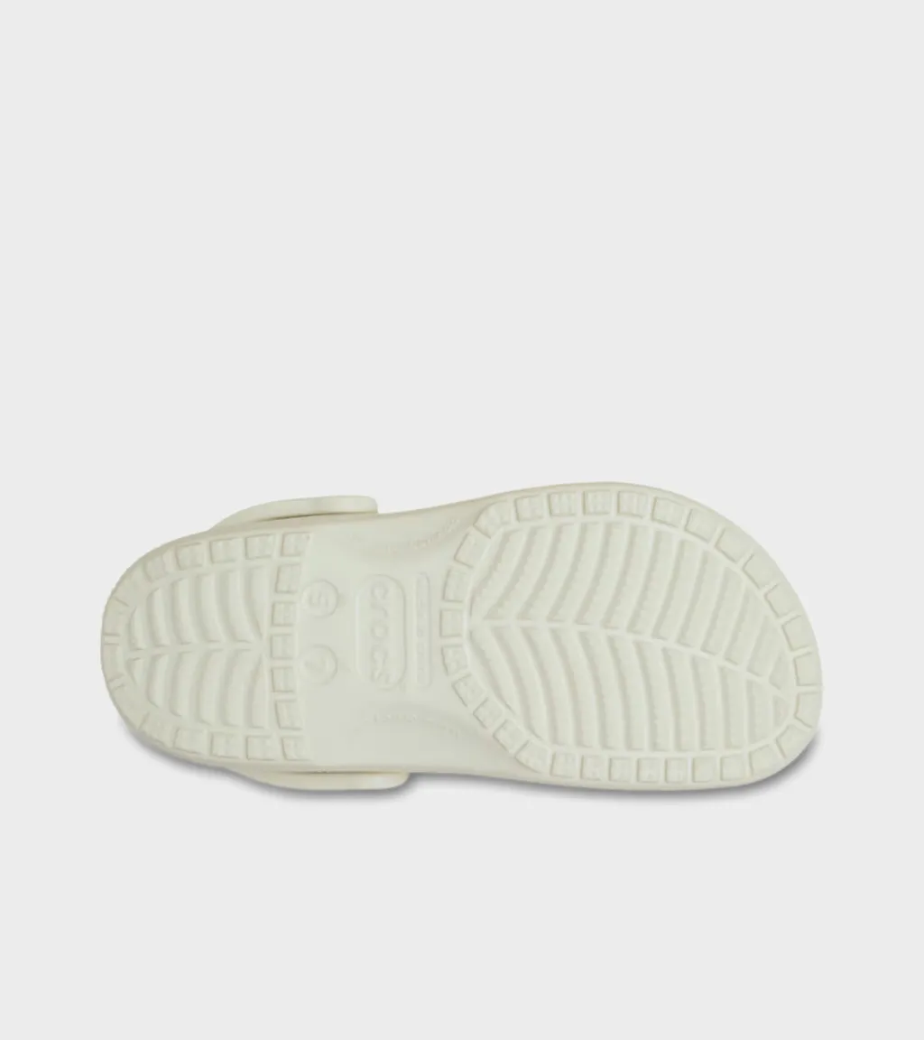 Round-Toe Crocs