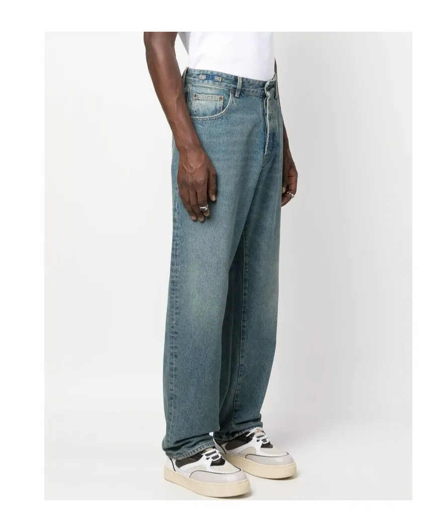 Mark Straight-Leg Jeans