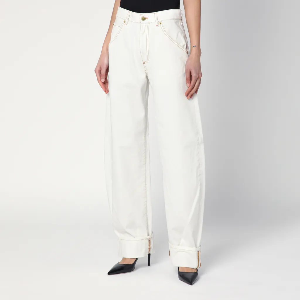 Wide-Leg Jeans