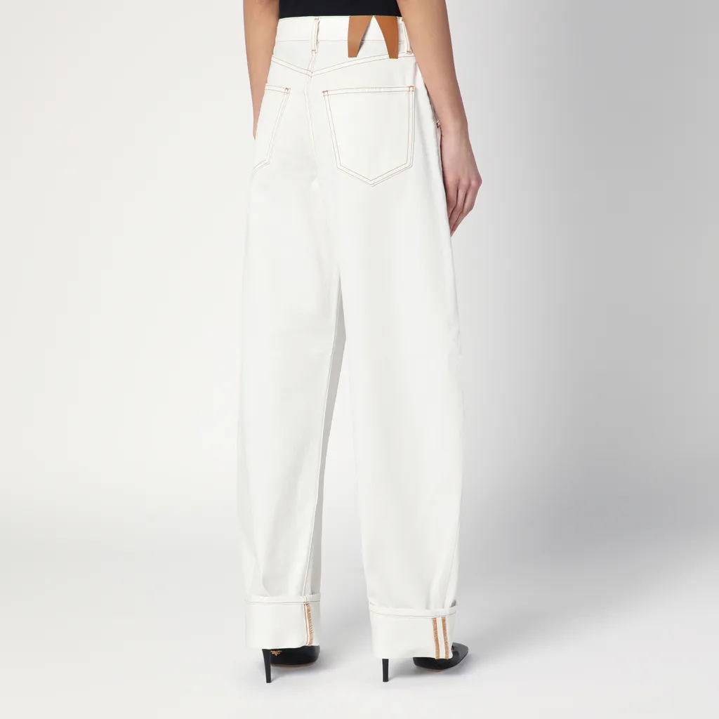 Wide-Leg Jeans