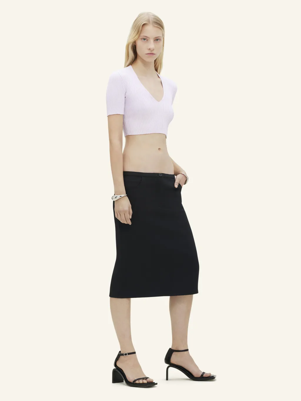 V-Neck Cropped Knitted Top