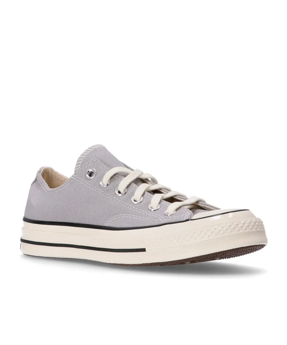 Chuck 70 Low Top Sneakers