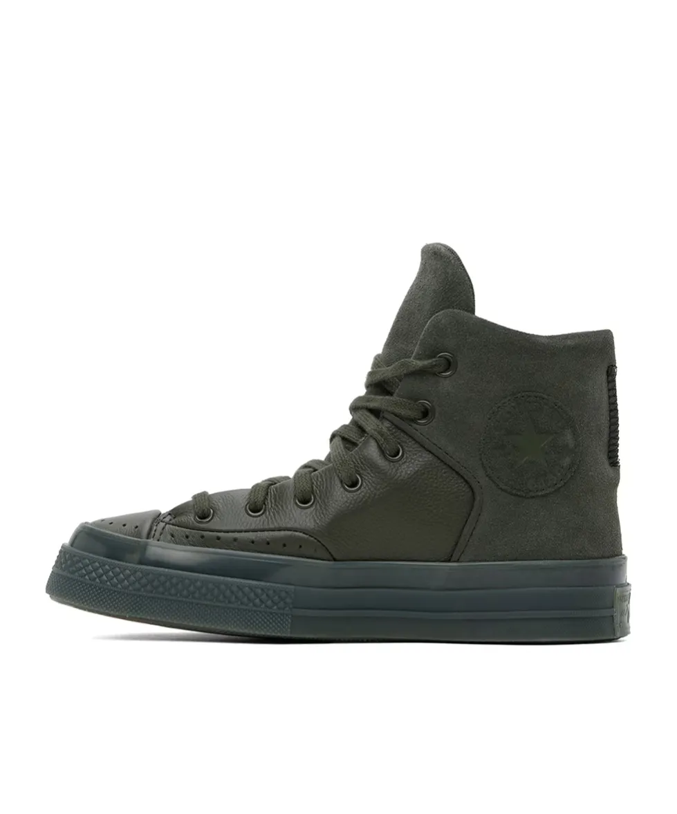 Logo Decorated High-Top Skate Shoes