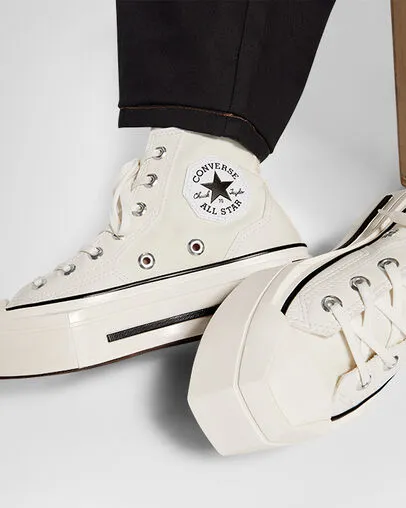 Chuck 70 De Luxe Squared High-Top Sneakers