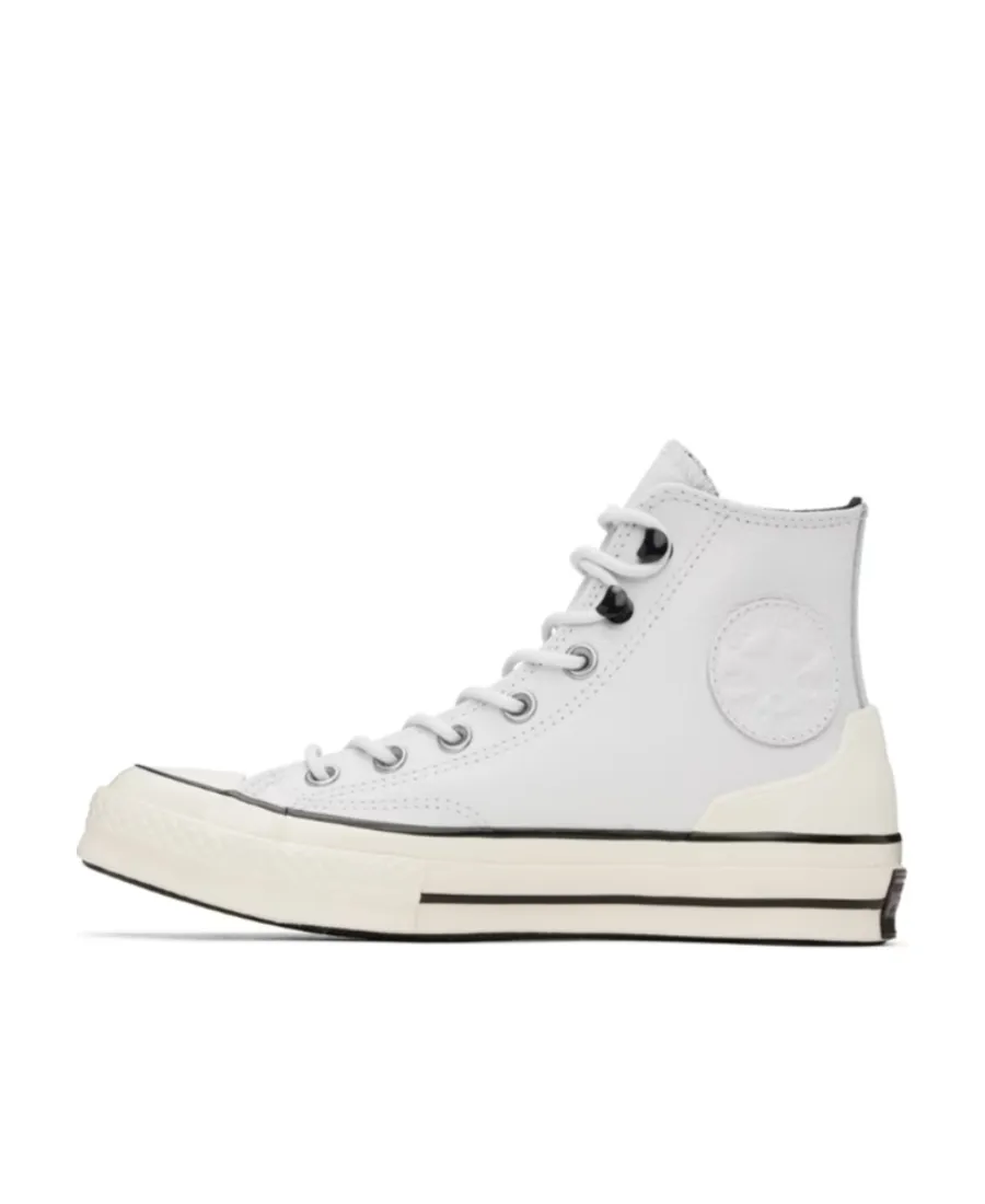 Logo Decorated High-Top Skate Shoes