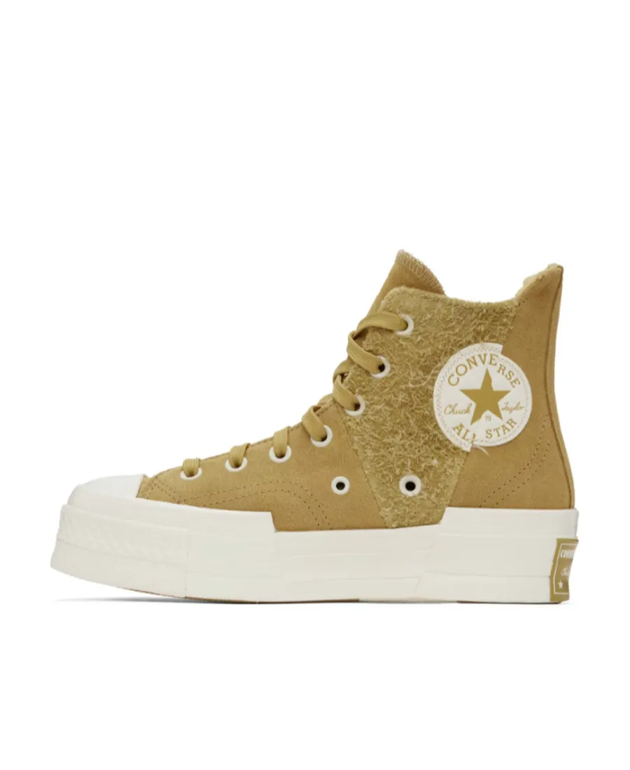 Logo Sticker High-Top Skate Shoes