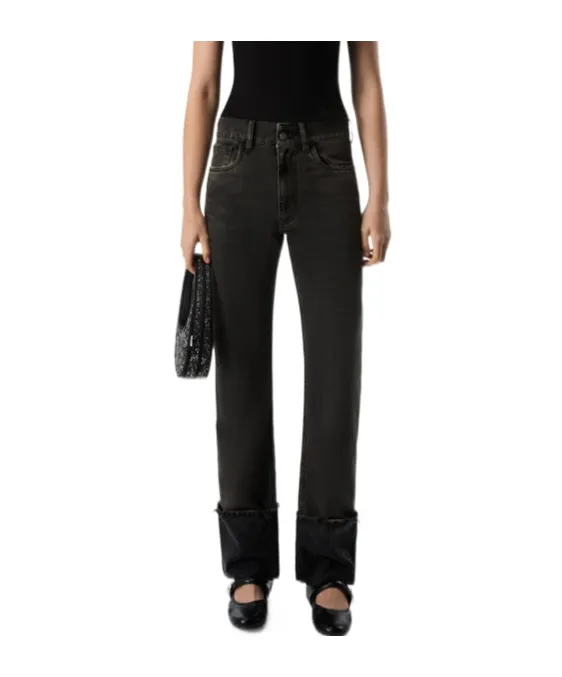 Turn Up-Hem Jeans