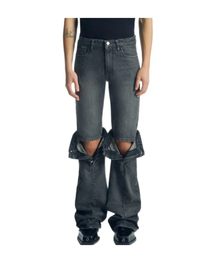 Knee-Opening Jeans
