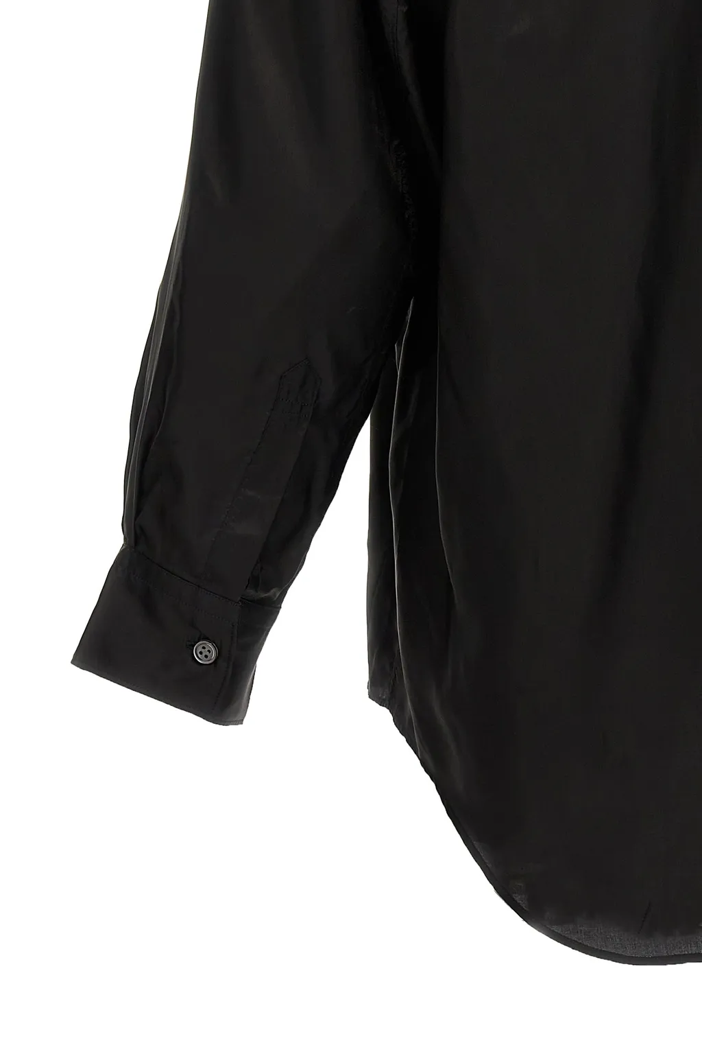 Long Sleeved Buttoned Shirt