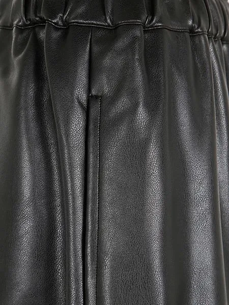 Pleated Tapered Leg Trousers