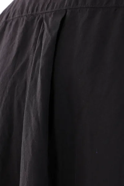 Buttoned Curved Hem Top