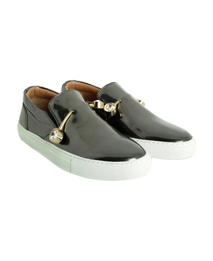 Metal Fitting Flat Shoes