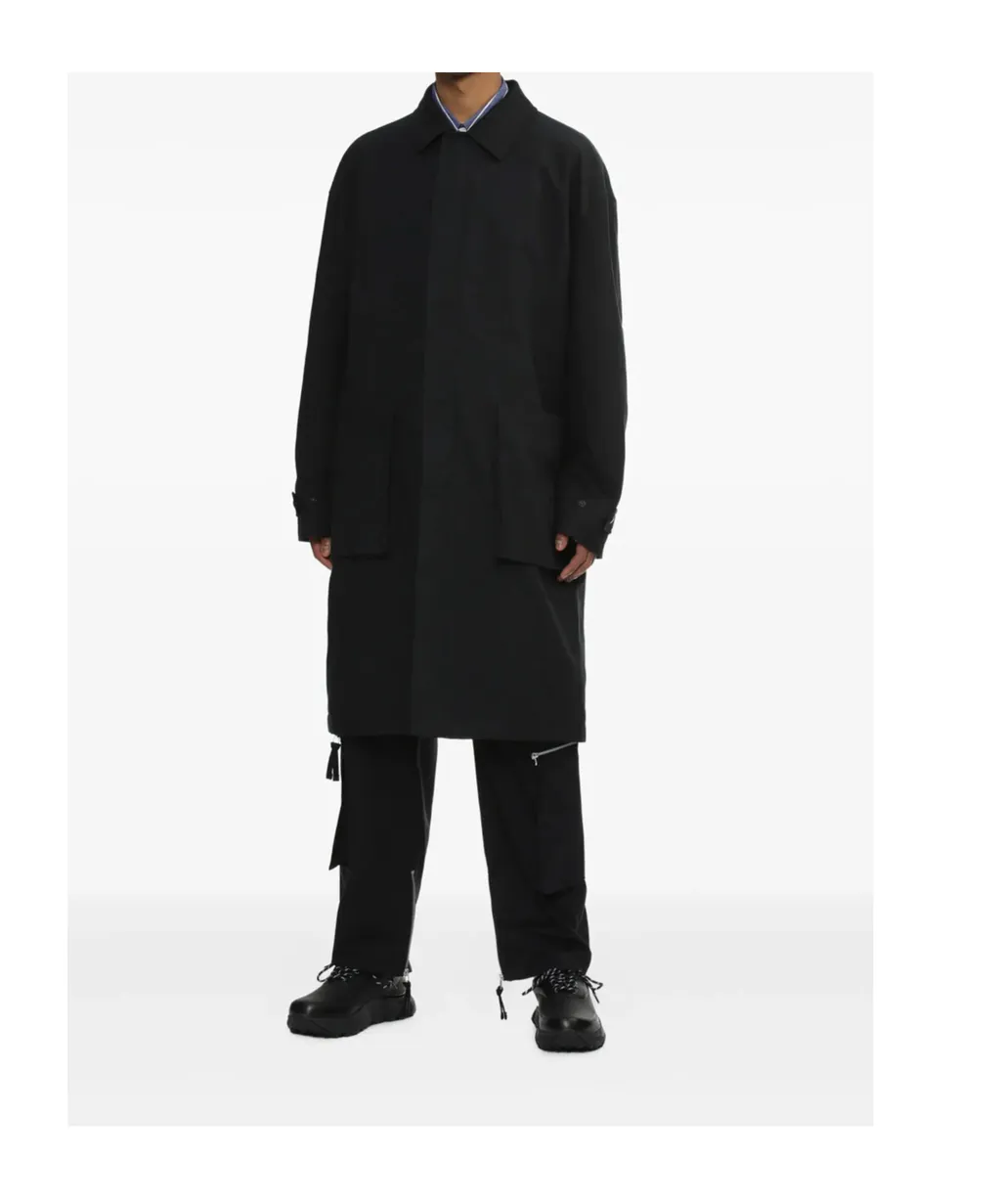 Long-Sleeved Windbreaker