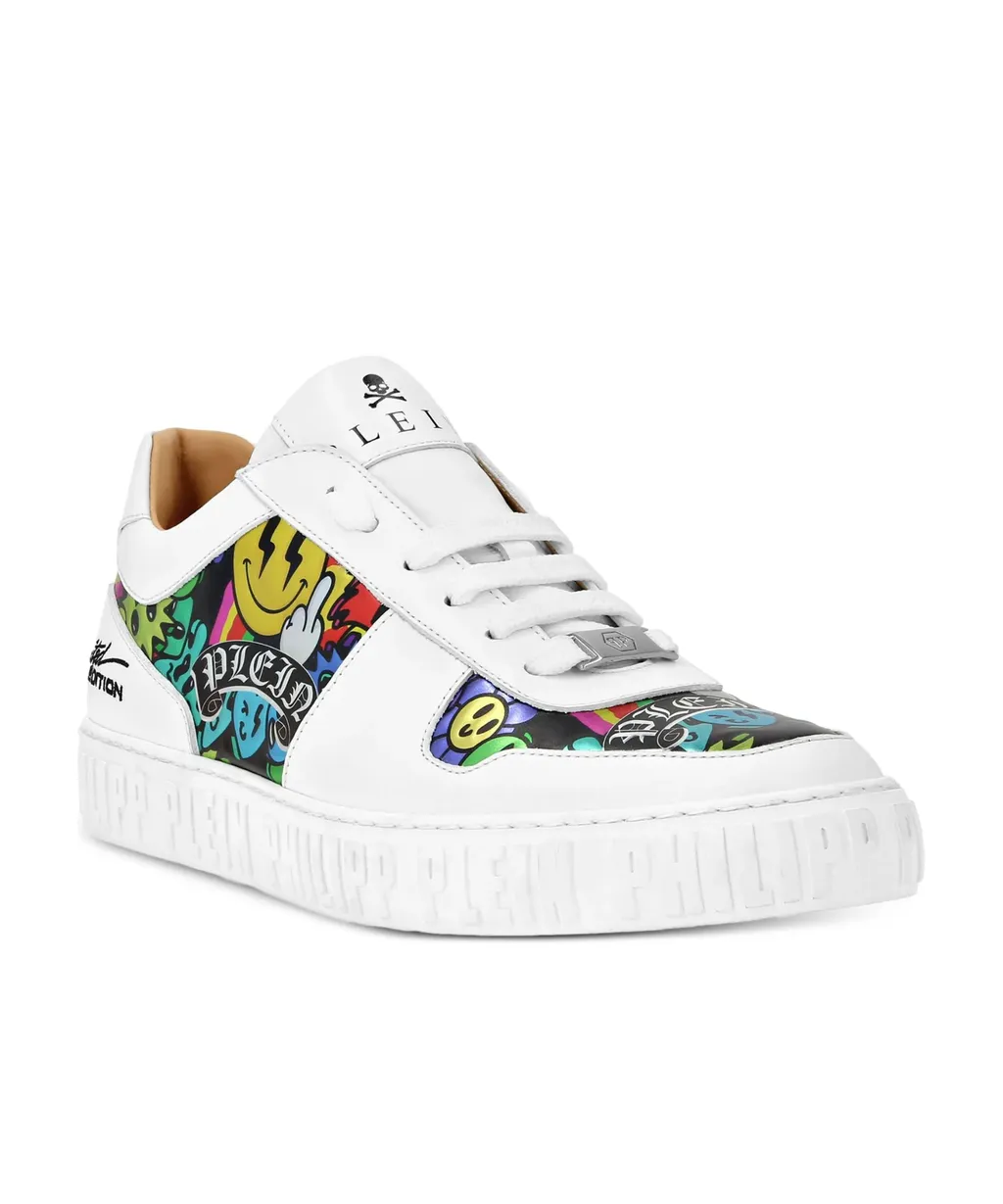 Lo-Top Sneakers