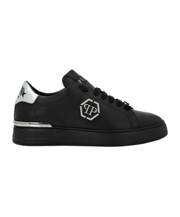 Hexagon Lo-Top Sneakers