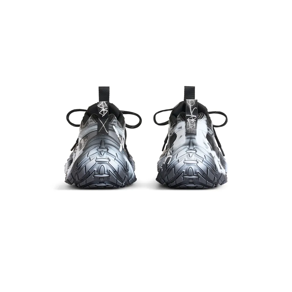 6Xl Graffiti Sneaker