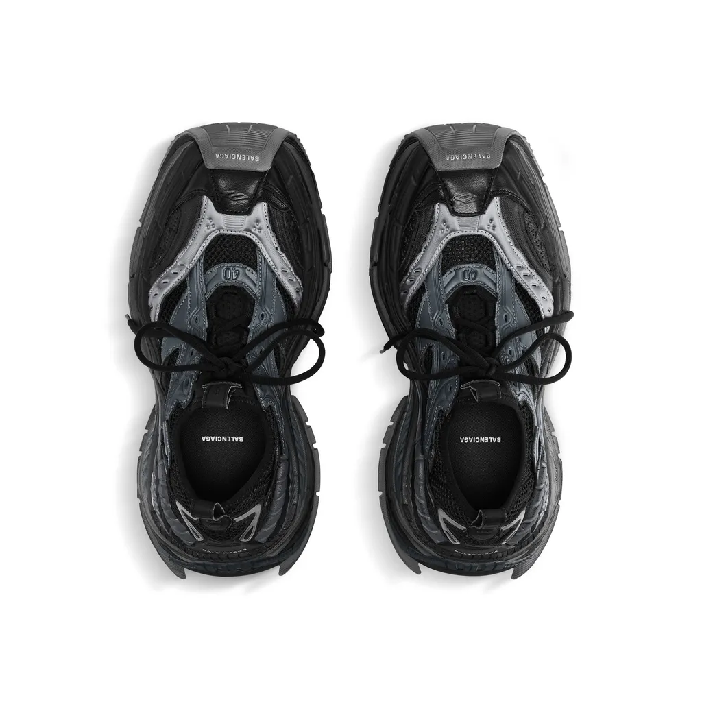 Platform Reduced Sneaker