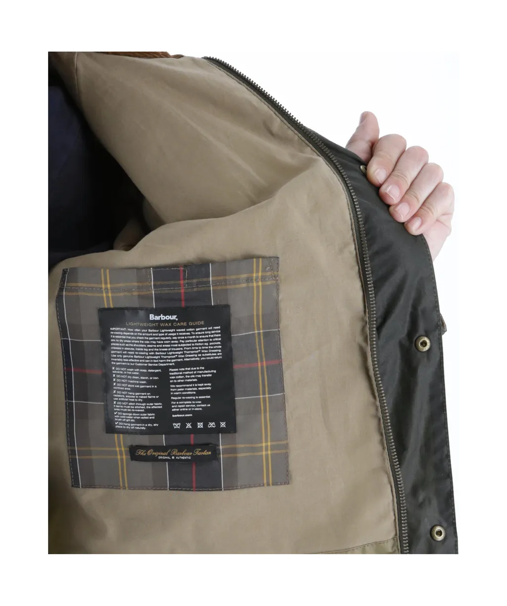 Contrasting-Collar Detail Jacket